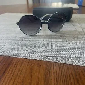 KREWE Black Sunglasses with Matte Finish and Metal Bridge Krewe - Coliseum Black Sunglasses | Mitchell Stores main image 3
